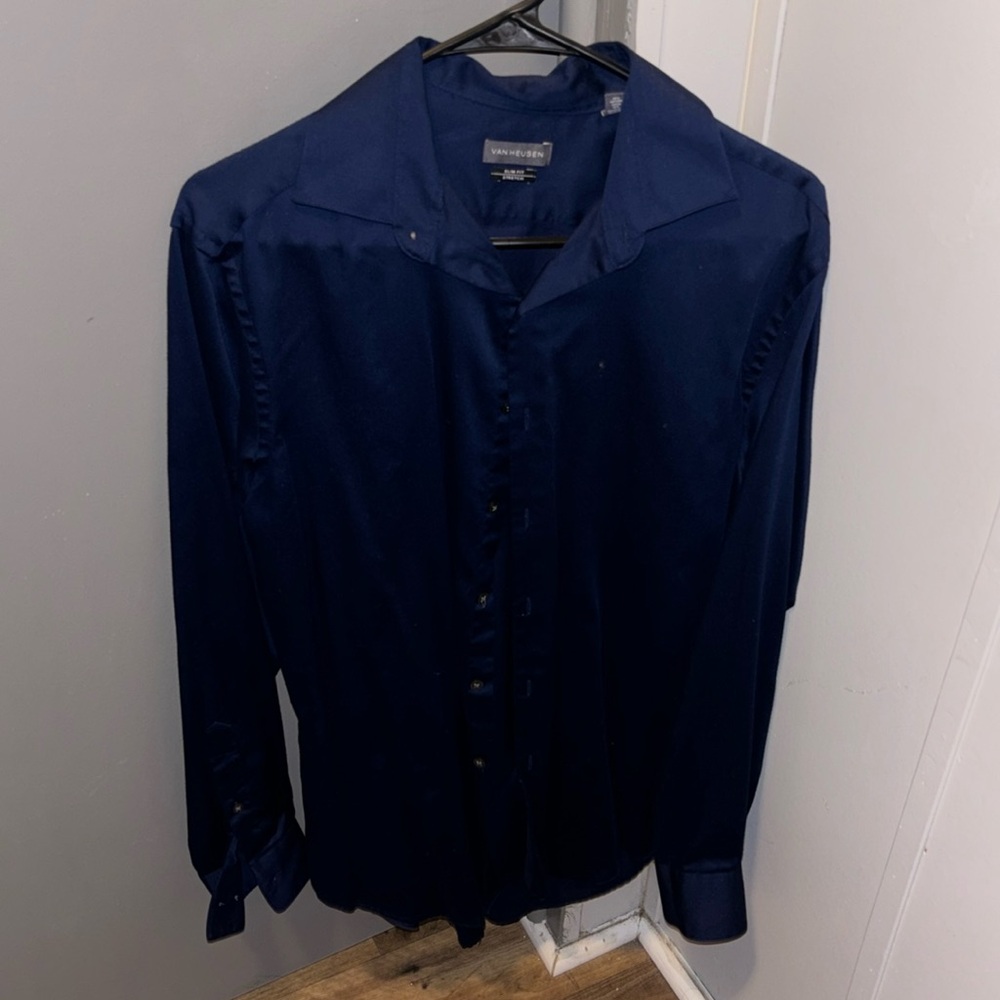 VAN HEUSEN, dark navy blue, slim fit, 15-15.5 over 32/33, M, worn once